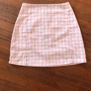 Pink and white plaid Brandy Melville cara skirt